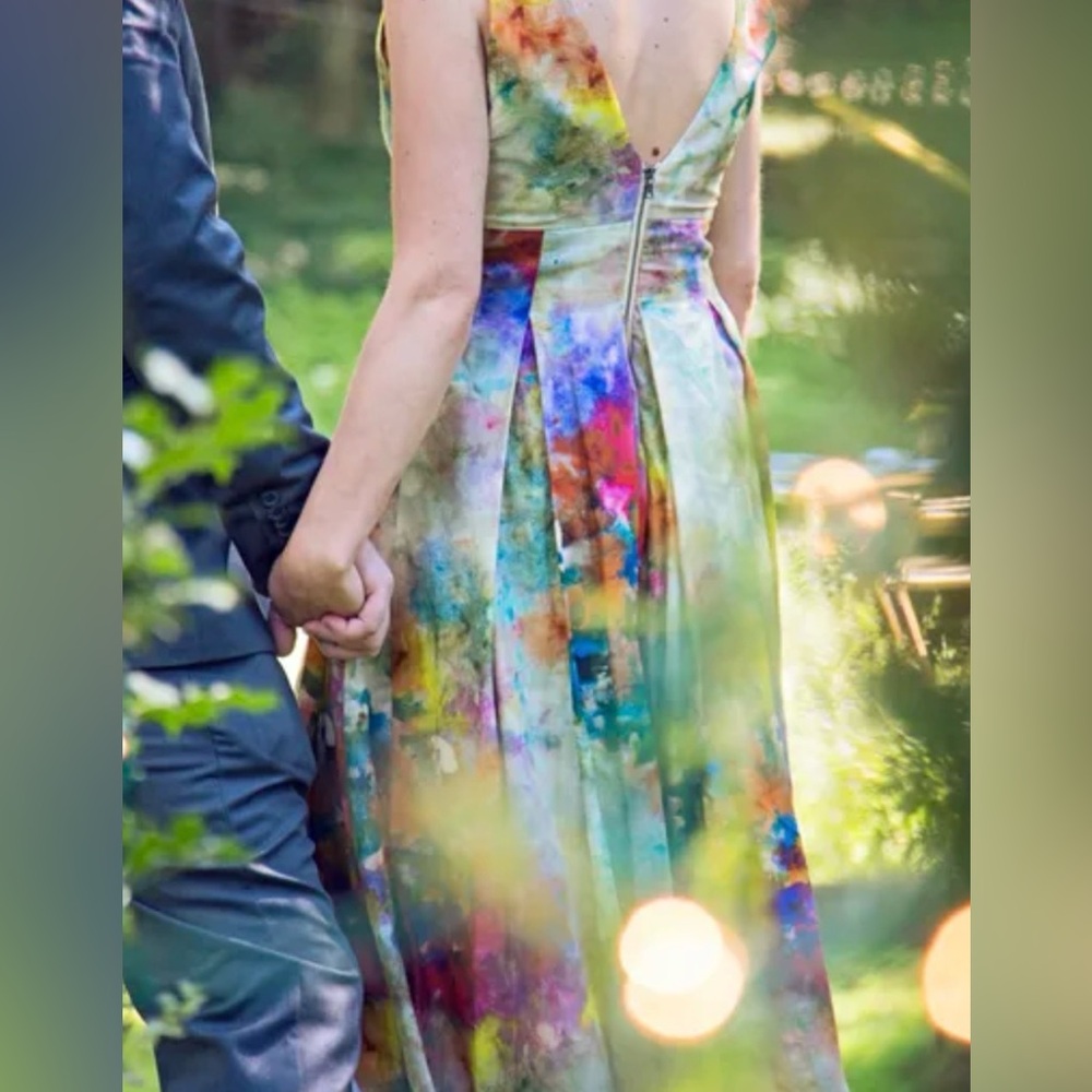 Alice and Olivia Chantal gown in Monet size 10 - Picture 5 of 11